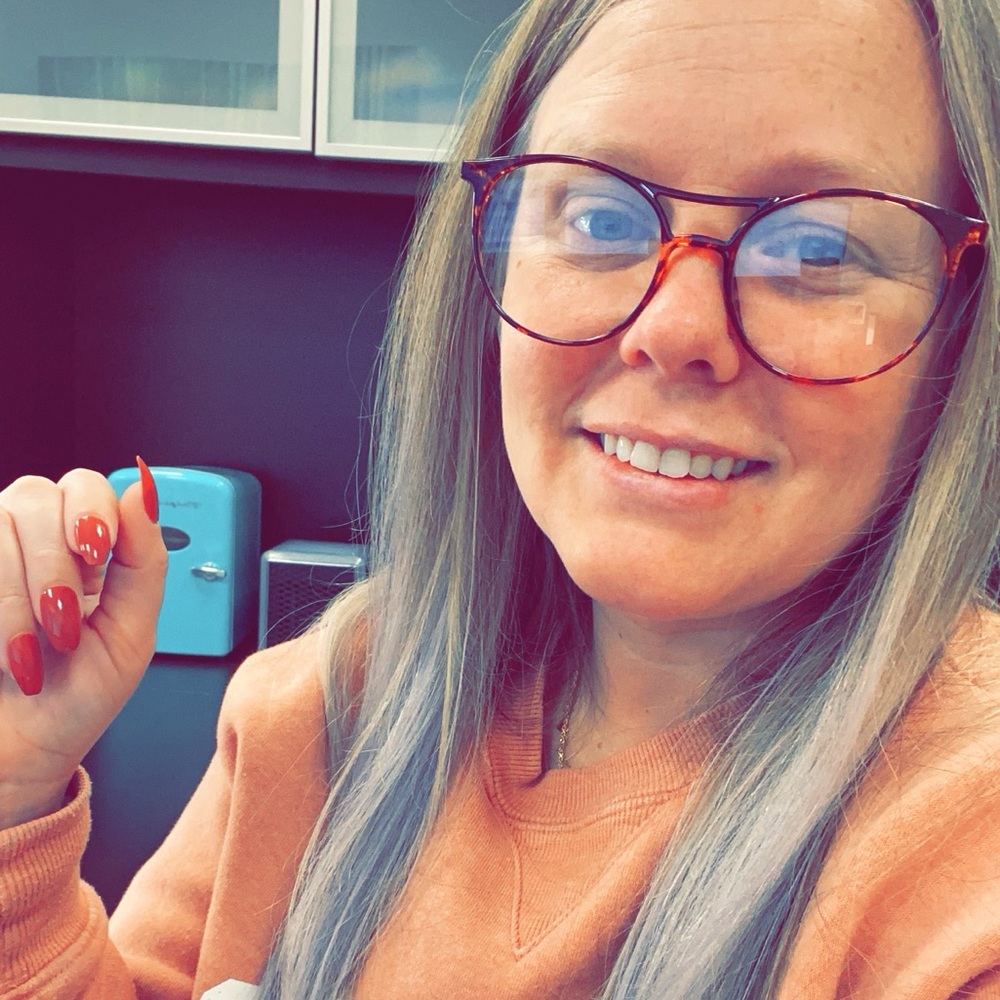 Meet your Posher, Kayla